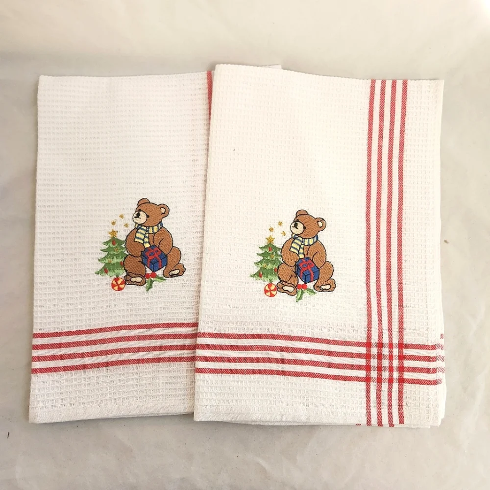 2 Embroidered Teddy Bear Christmas Tree Kitchen Hand Towels